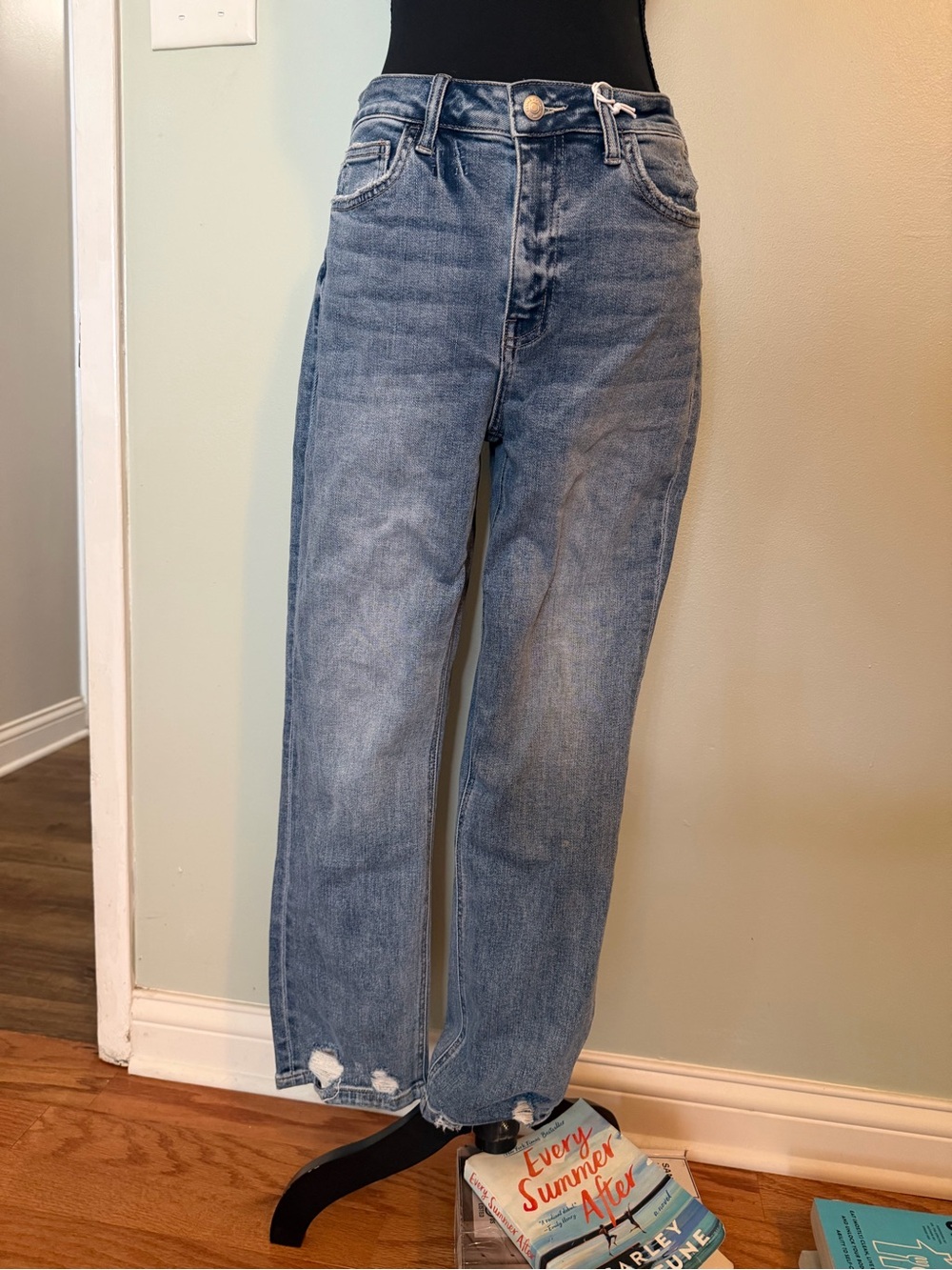 Flying Monkey Women's Straight-Leg Jeans in Light Blue Wash